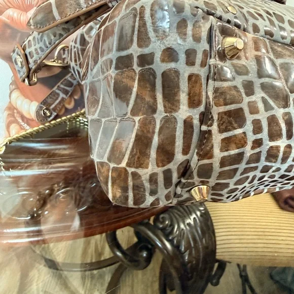 Elaine Turner Brown Croc-Embossed Satchel with Gold Hardware - Picture 4 of 10